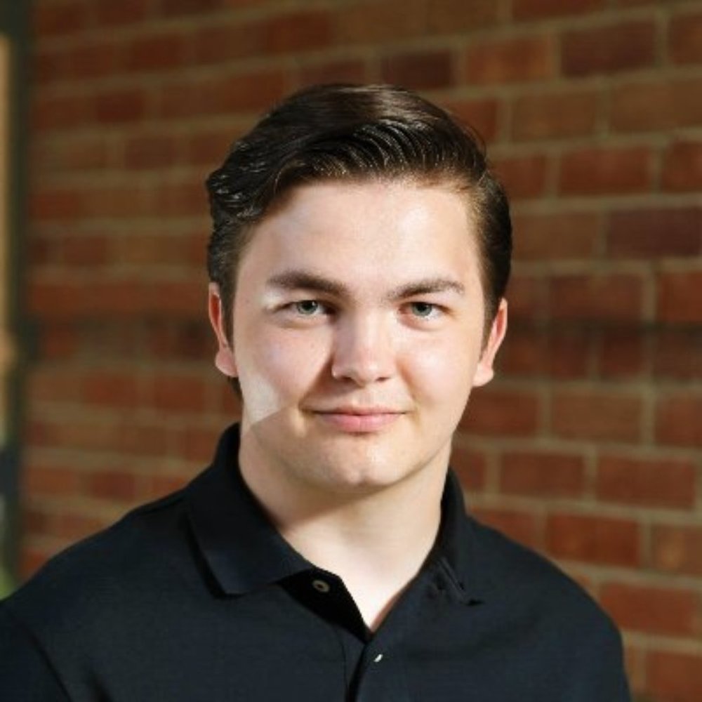 Meet your Posher, Dominic